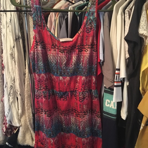 Tops - Picture 7 of 8